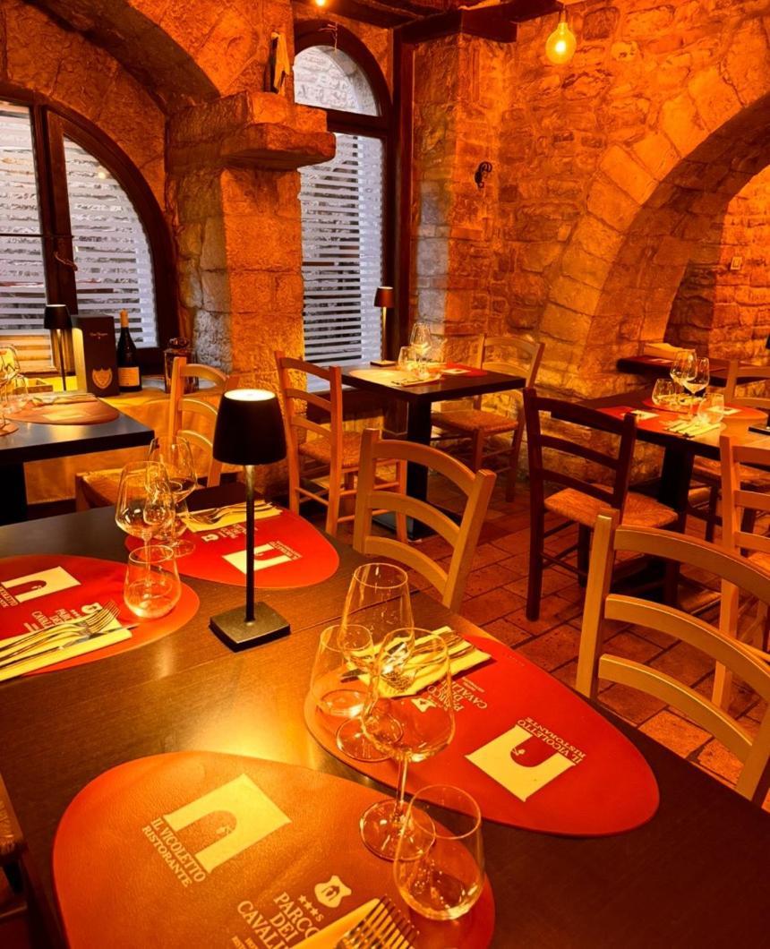 Hotel Il Vicoletto Assisi Esterno foto